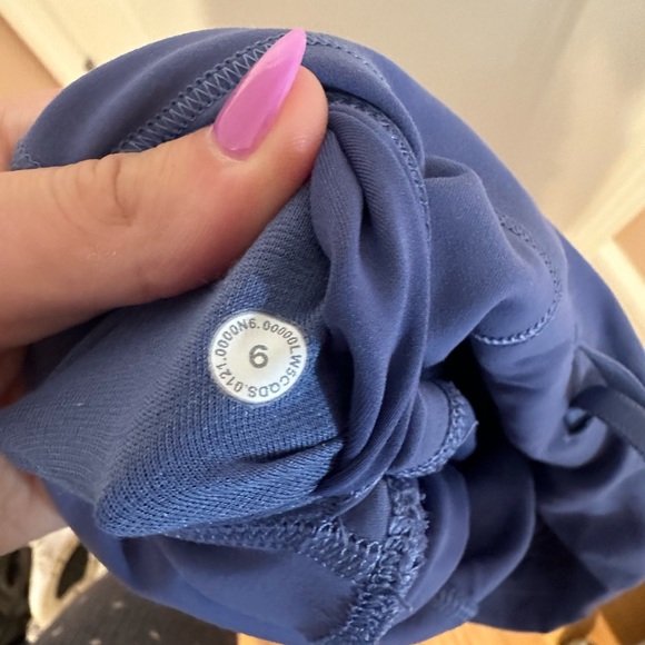 Winder under blue leggings - Picture 4 of 4